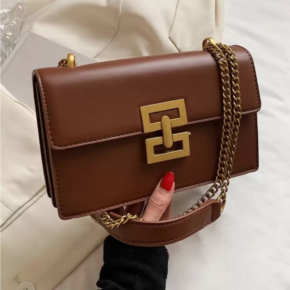 Classic Brown Leather Chain Shoulder Bag with Gold Hardware